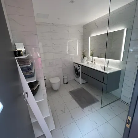 Tiiru Seaview With 50m2 Roof Terrace Apartment Parnu