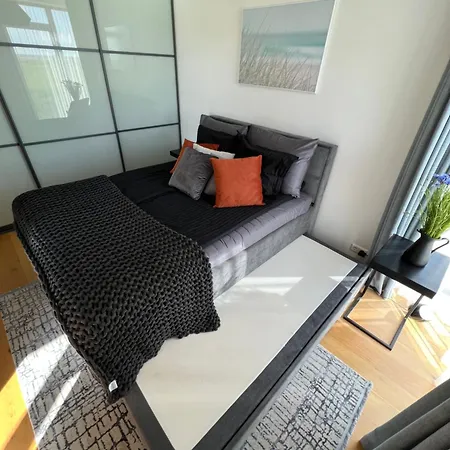 Tiiru Seaview With 50m2 Roof Terrace Parnu